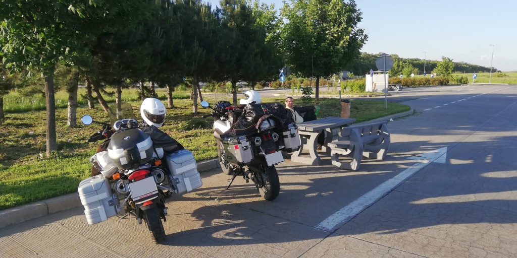 Dinner Break Romania 01
