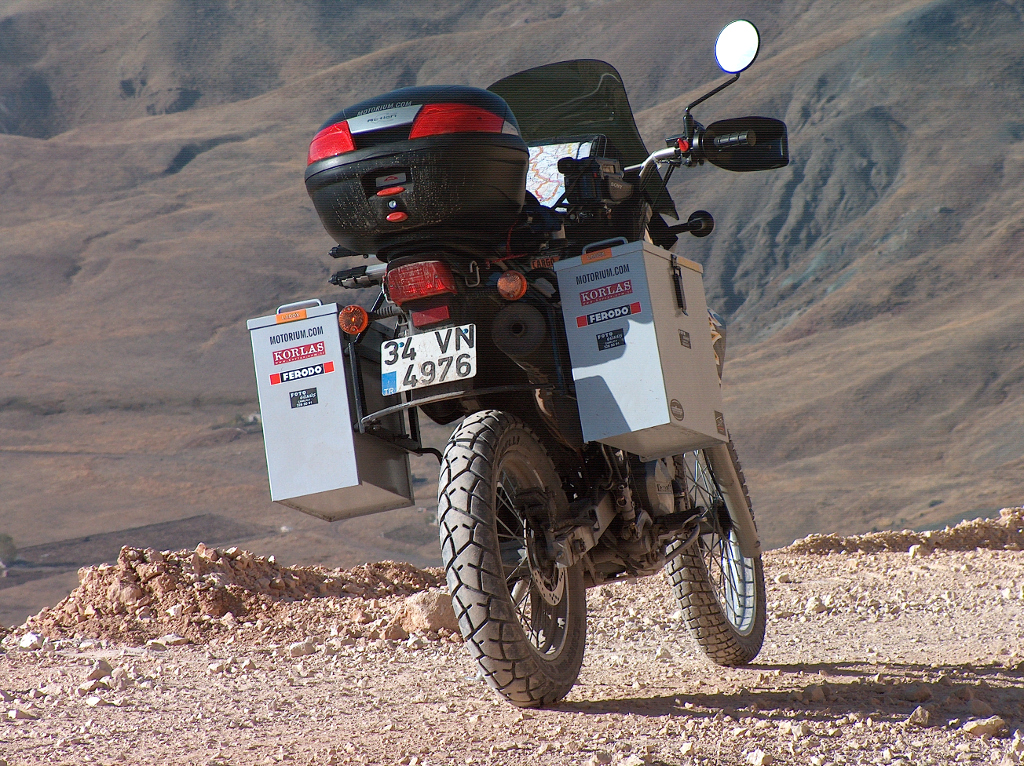 Geçmediğimiz Yollar